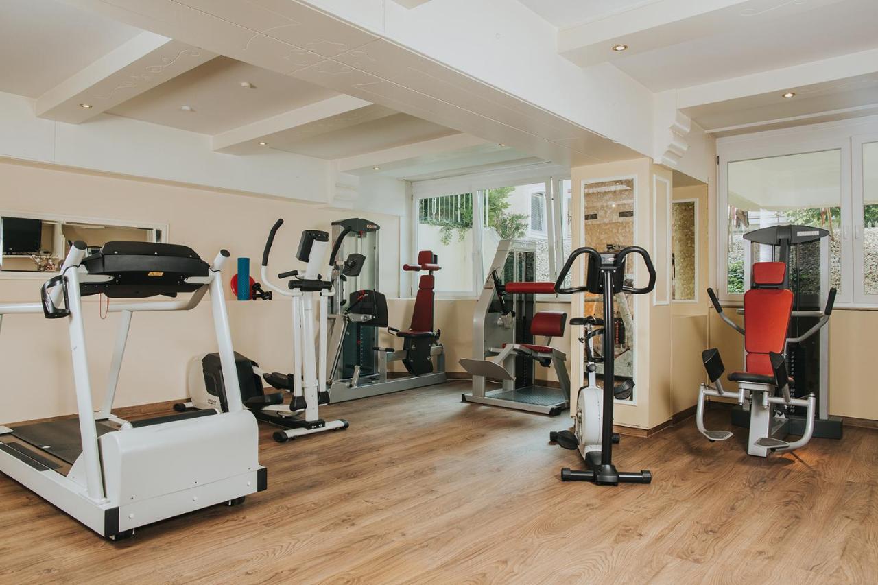 Ortner'S Resort Bad Füssing Exteriér fotografie A gym at the hotel