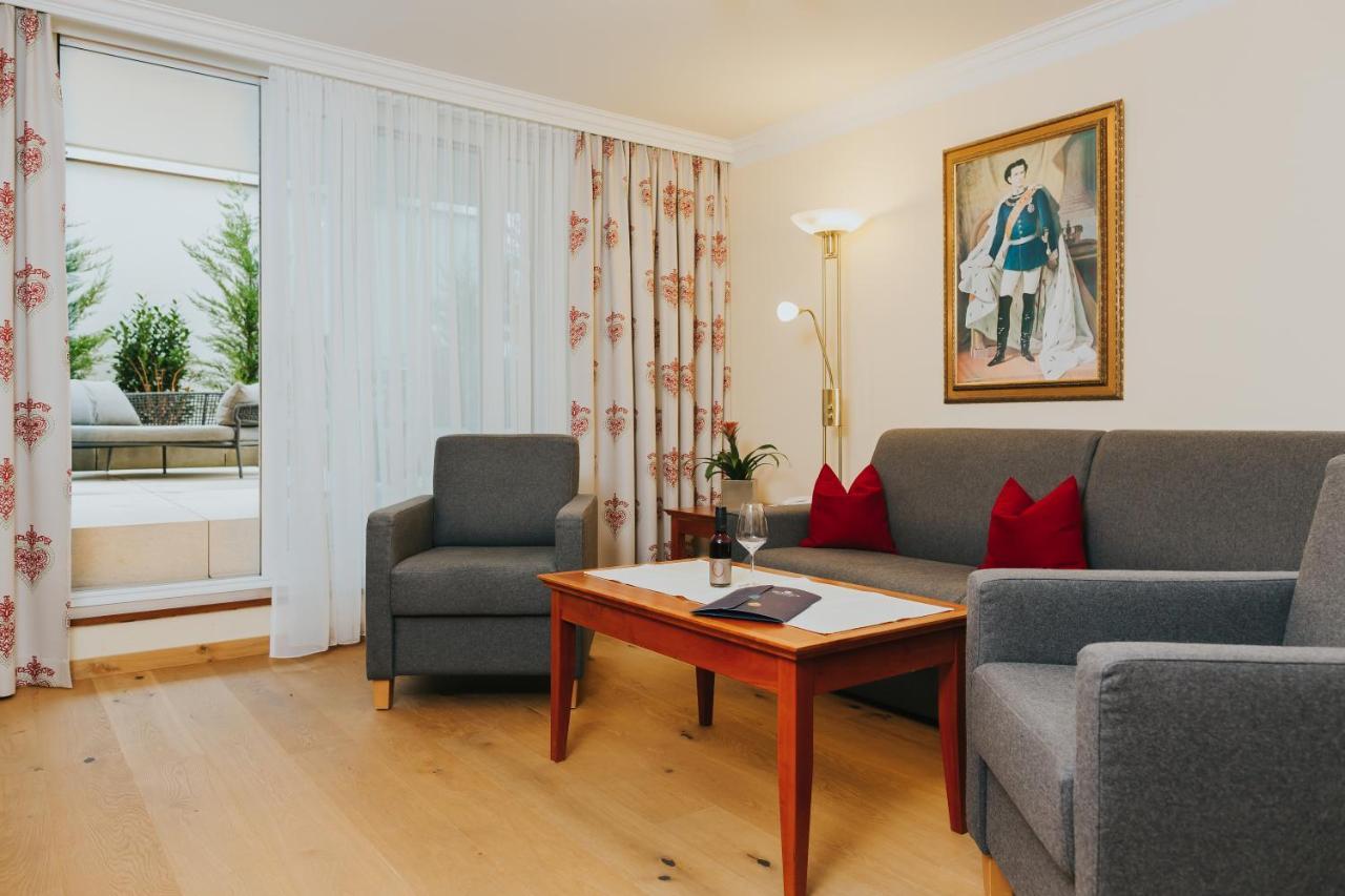 Ortner'S Resort Bad Füssing Exteriér fotografie A living room