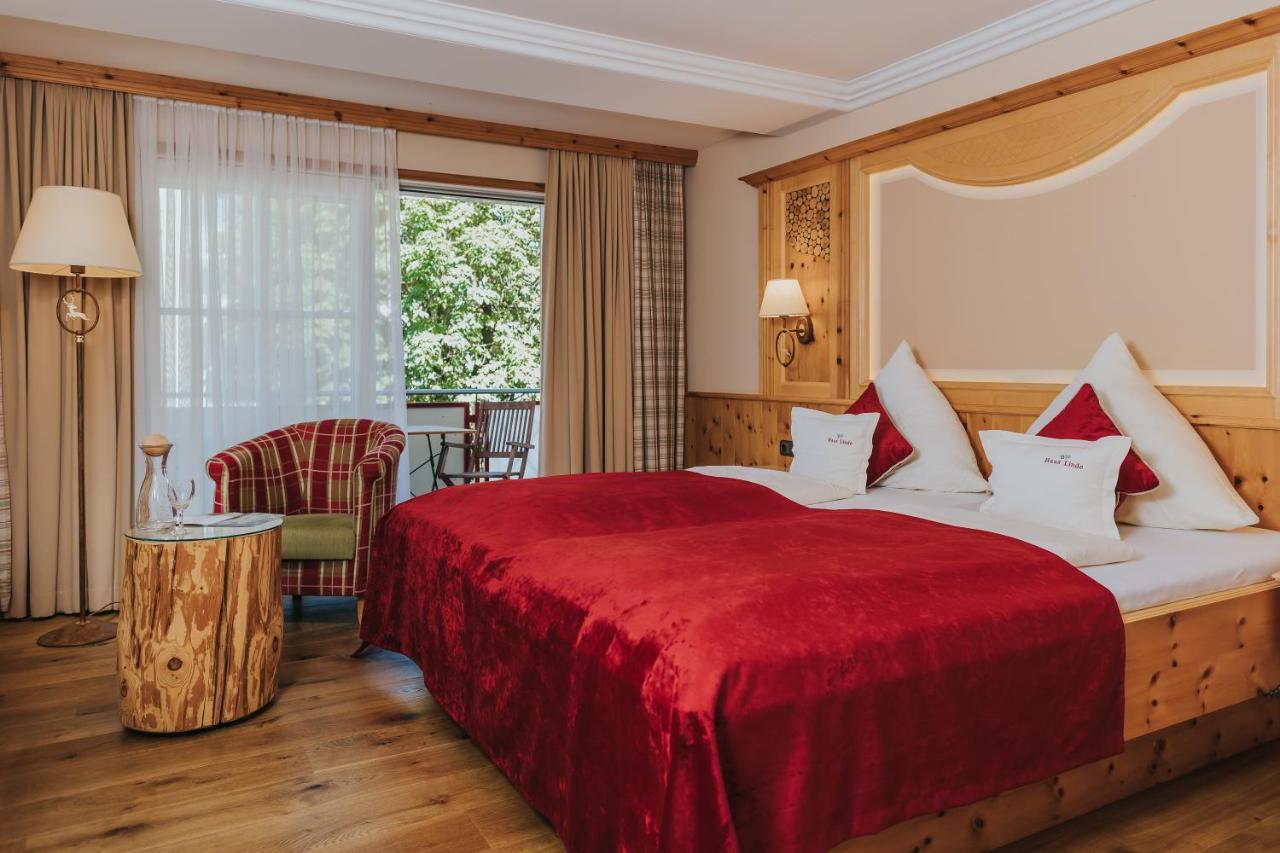 Ortner'S Resort Bad Füssing Exteriér fotografie A typical room at the Hotel Axelmannstein